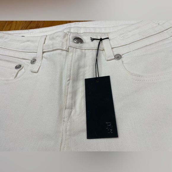 R13 NWT Boy Straight Short Rinsed White Size 28 - Picture 2 of 7